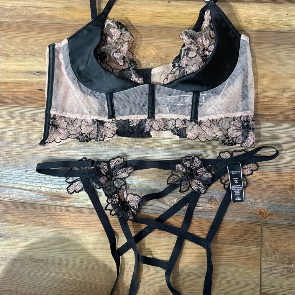 Victoria’s Secret Corset Bra & Crotchless Panty Set